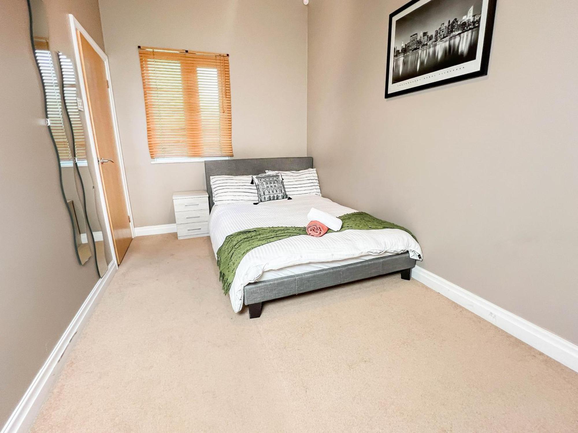 2 Bed - 2 Bath - Duplex Apartment Next To Lbu-Headingley Centre-Ycc Arena-Families-Relocators - Long Stay Rates Available Meanwood Luaran gambar